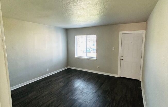 2 beds, 1 bath, 690 sqft, $1,250