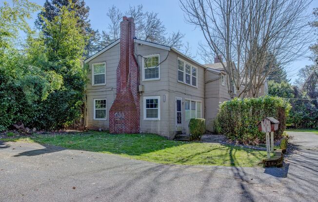 Custer Street Apartments BT-5648