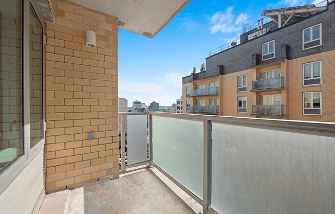Studio, 1 bath, $3,394, Unit 8G