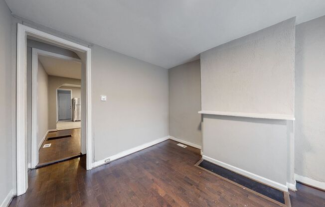 2 beds, 1 bath, $1,399