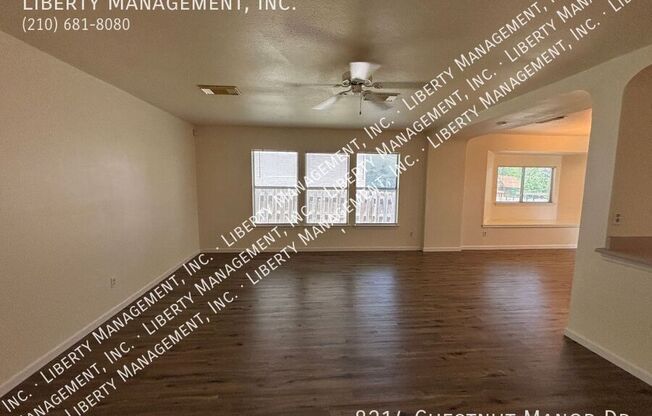 8214 CHESTNUT MNR DR