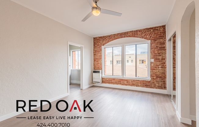 238 3/4 S MARIPOSA AVE