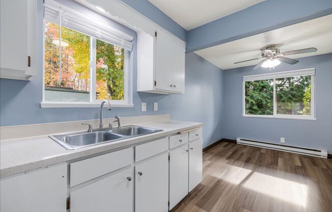 2 beds, 1 bath, 900 sqft, $1,175, Unit 2305-10