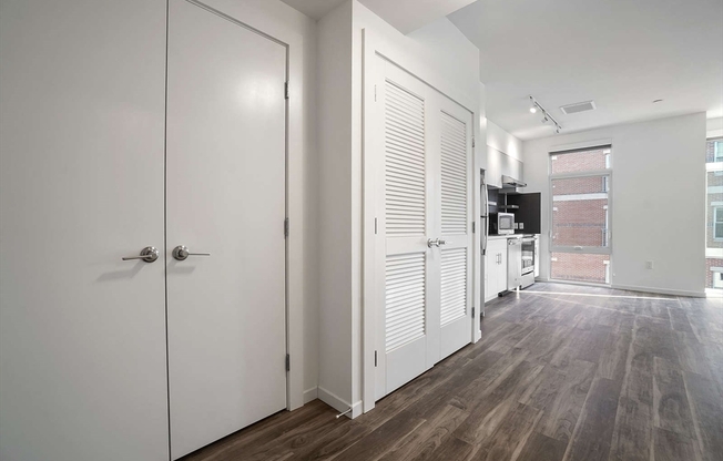 Studio, 1 bath, 432 sqft, $3,100, Unit 508