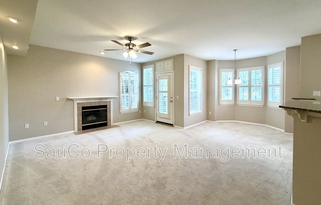 1231 NE HORIZON LOOP