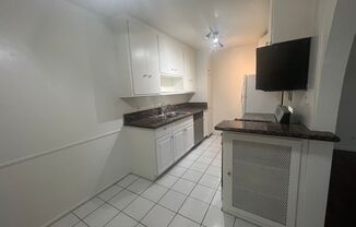 1 bed, 1 bath, 725 sqft, $2,299, Unit 01 04