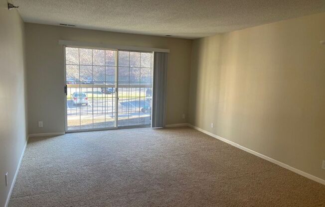 1 bed, 1 bath, 715 sqft, $1,395, Unit 6125218RP-1