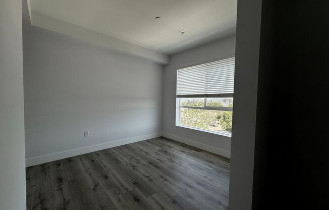 2 beds, 2 baths, 911 sqft, $2,795, Unit 604