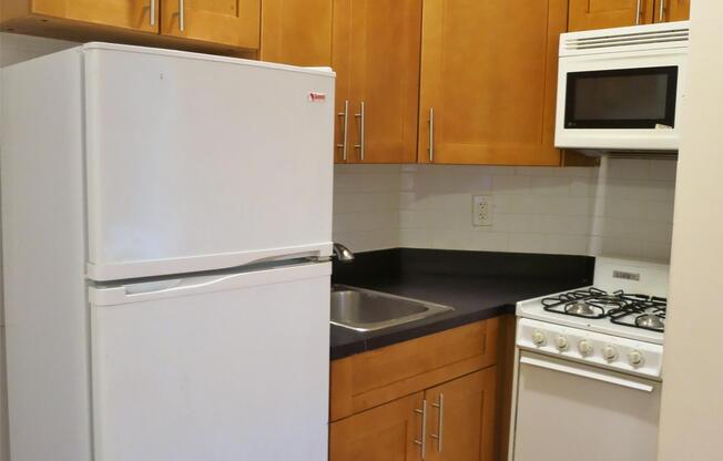 Studio, 1 bath, $2,395, Unit 3