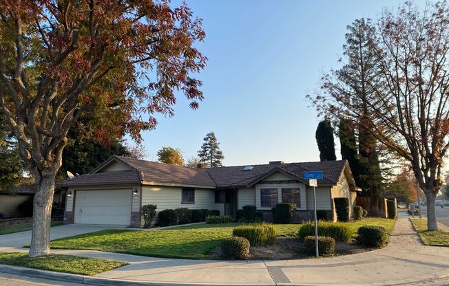 Beautiful Tulare Home Move In Ready