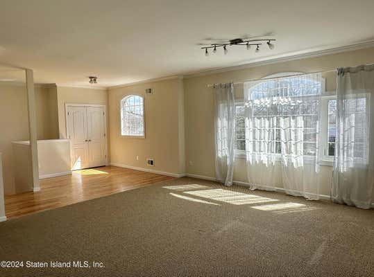 3 beds, 2 baths, 2,892 sqft, $3,100, Unit 2