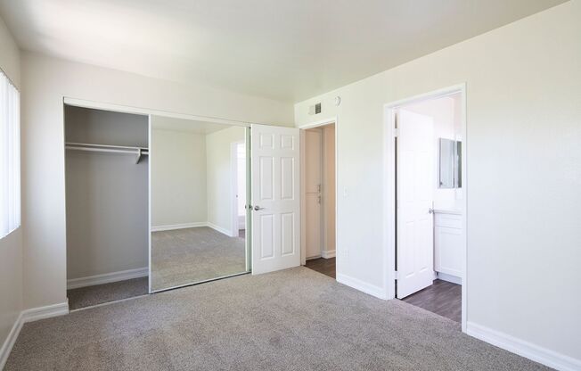 2 beds, 2.5 baths, 1,015 sqft, $2,995, Unit 122