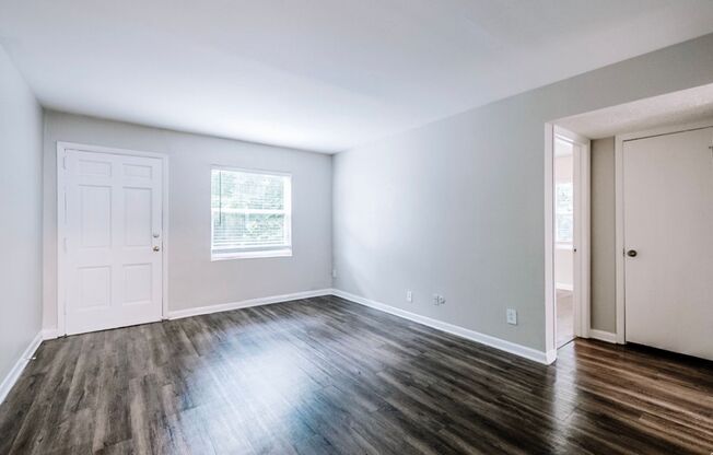 2 beds, 1 bath, 850 sqft, $1,250, Unit 00-E8