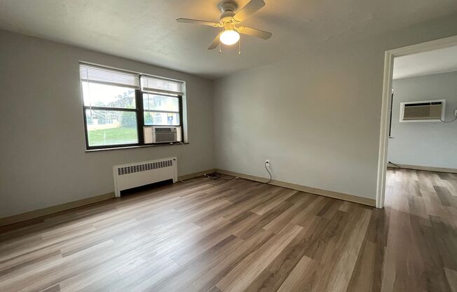 3 beds, 2 baths, 1,300 sqft, $2,599, Unit 6236 Fifth Ave. #103B