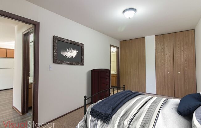 2 beds, 1.5 baths, 715 sqft, $1,350, Unit 110