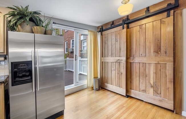 327 SUMNER ST