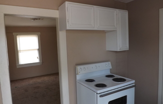 2 beds, 1 bath, $1,150