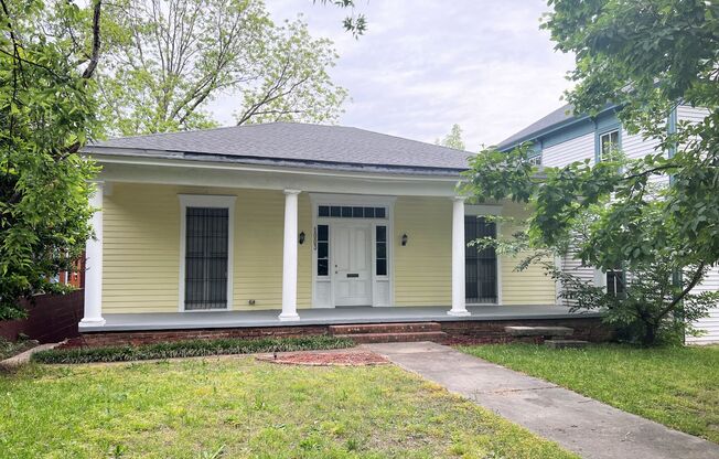 1003 Walnut St