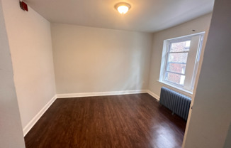 1 bed, 1 bath, $1,000, Unit Apt. A2