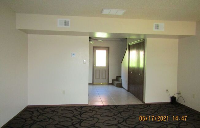 2 beds, 1 bath, 950 sqft, $825, Unit 2809 NW 46th Street Apt C