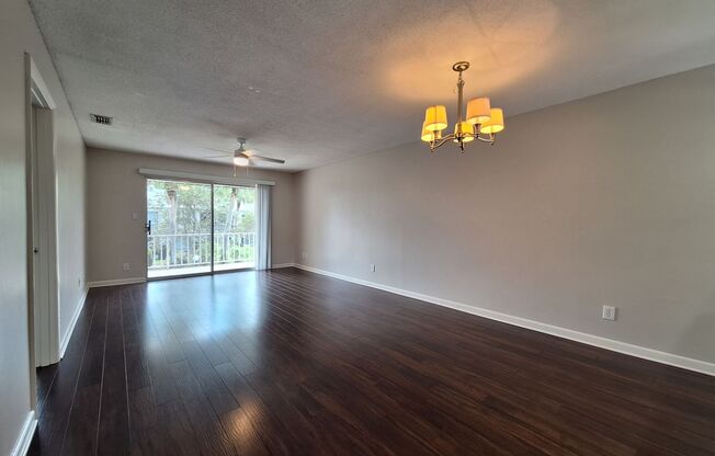 Charming 2-Bedroom Condo in Scenic Winter Park’s Mead Gardens Community