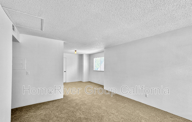 114 LUNA GRANDE CIR