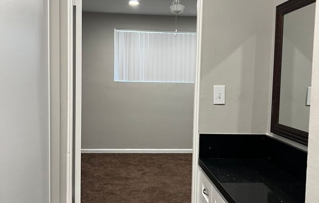 2 beds, 1 bath, 682 sqft, $2,095, Unit 1910-301