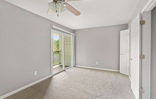 Ceiling Fan at Spring Creek Townhomes, Springfield, IL, 62702