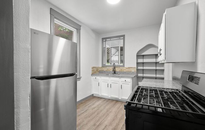 Stunning 3 bedroom home in Pittsburgh available September 15th!
