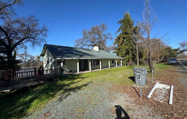 Large one bedroom | On the Feather River
