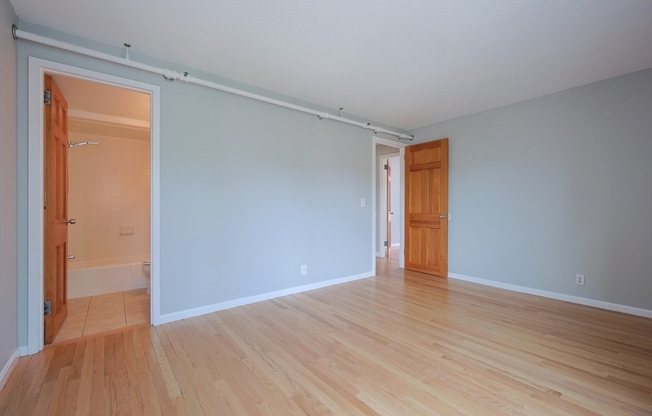 2 beds, 2 baths, 1,000 sqft, $3,950, Unit 401