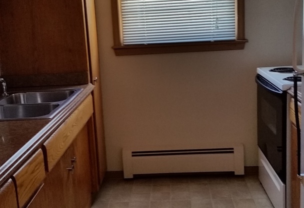 1 bed, 1 bath, $1,000, Unit 206