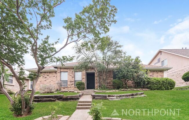 1706 SAINT JAMES DR