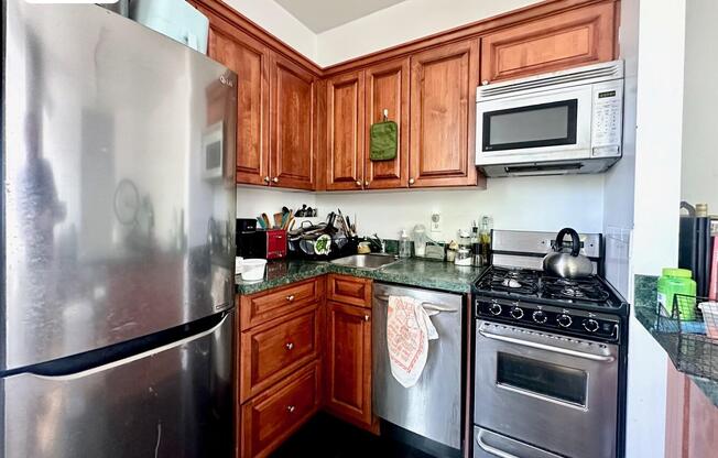 469 W 153 ST