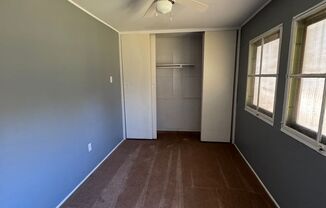 3 beds, 1 bath, $1,195