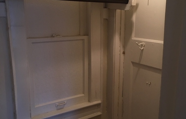 Studio, 1 bath, $775, Unit 101