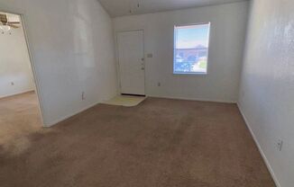 2 beds, 1 bath, 795 sqft, $715, Unit B