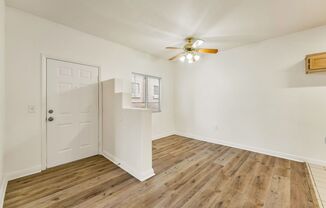 2 beds, 2 baths, $1,200, Unit # 1044