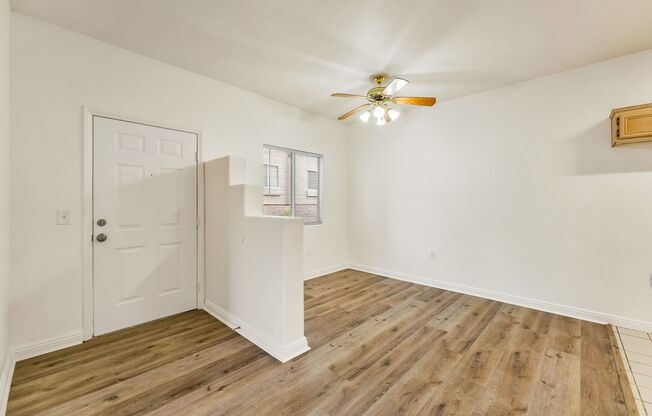 2 beds, 2 baths, $1,200, Unit # 1044