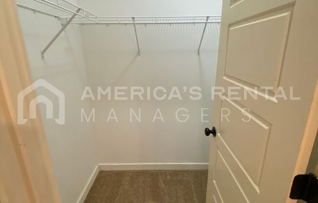 3 beds, 2 baths, $1,325