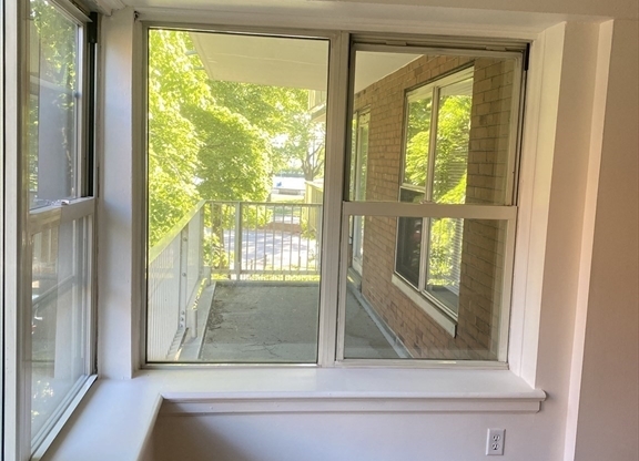 1 bed, 1 bath, 625 sqft, $3,500, Unit 207