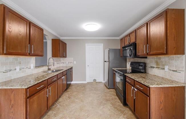 213 WOODLEY RD