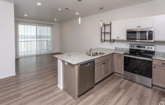 2 beds, 2 baths, 977 sqft, $1,630, Unit 321