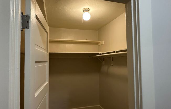 Studio, 1 bath, 280 sqft, $1,095, Unit 102