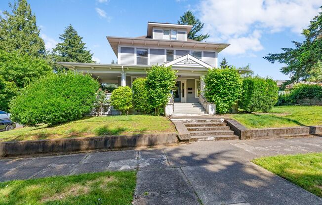 5734 NE 27th Ave