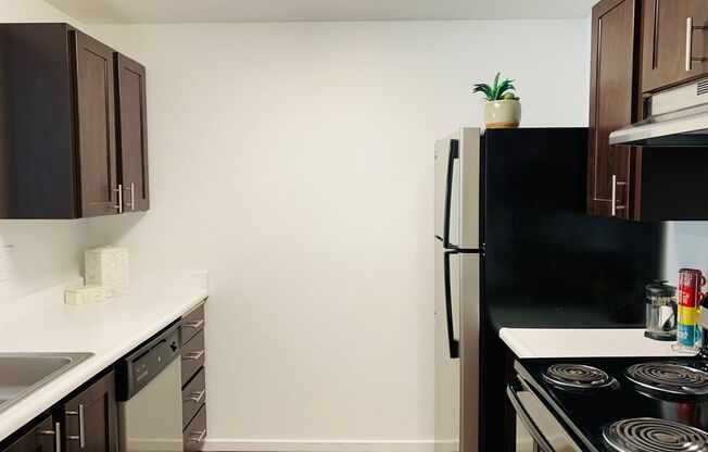 1 bed, 1 bath, 800 sqft, $2,050, Unit 308