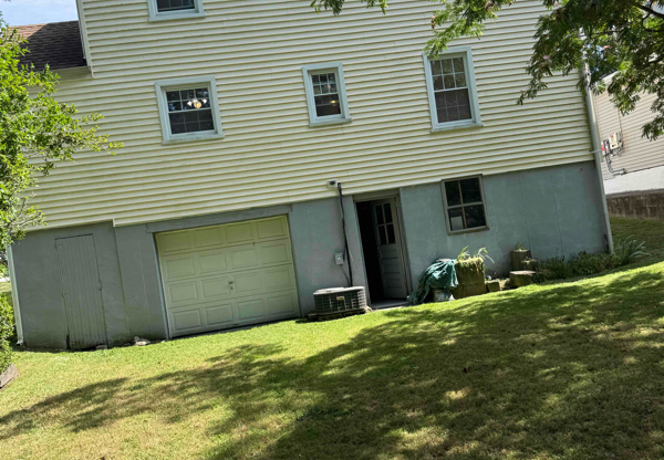 21 VAN BUSKIRK AVE