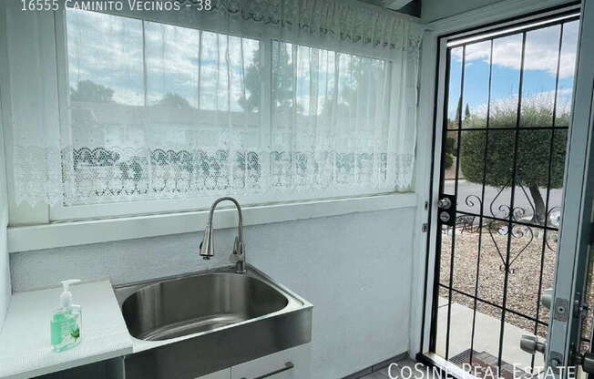 16555 VECINOS
