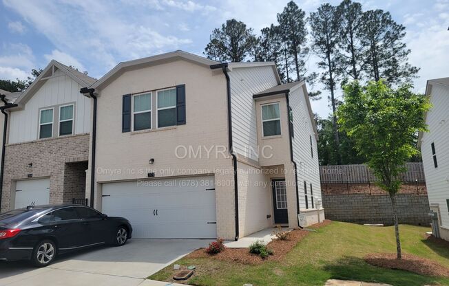 Gorgeous 3 Bedroom Townhouse in Lawrenceville!