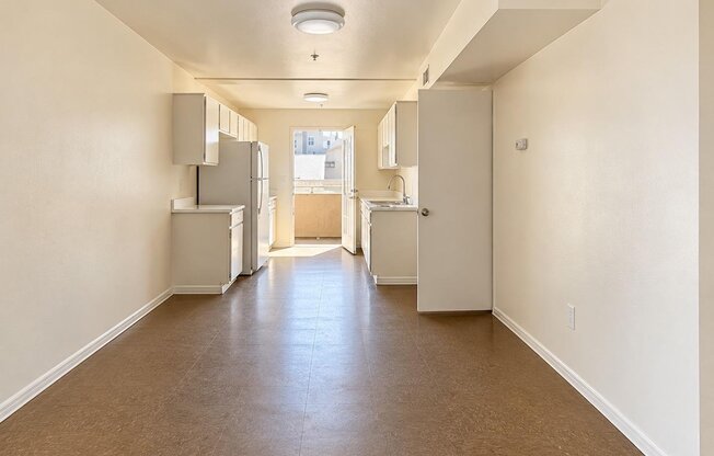 1209 W 8 ST